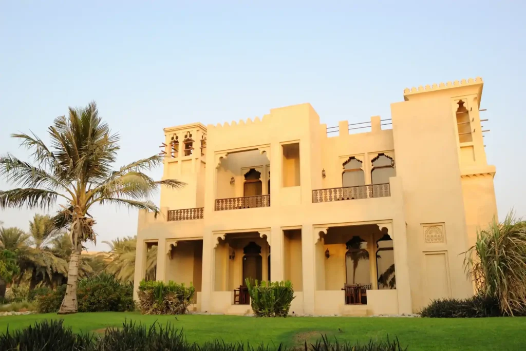 Guide-to-Buying-a-Villa-in-Dubai-How-to-Make-the-Best-Investment