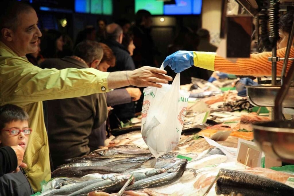 How to Bargain Like a Local at Dubai’s Fish Markets