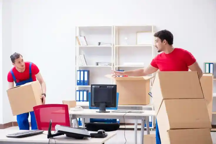 Day Move vs. Night Move: Office Movers in Dubai Share the Real Deal