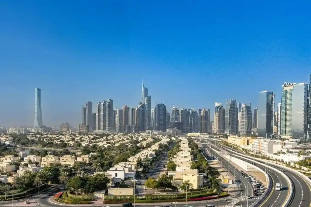 Exploring the UAE: Car Rental and Culinary Adventures